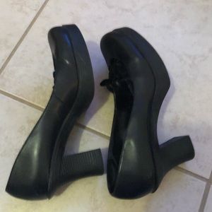 Sketchers heels